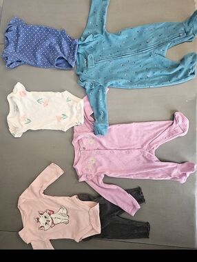 Baby Girl Newborn NB Bundle | Disney Set + 4 Carter's Pieces